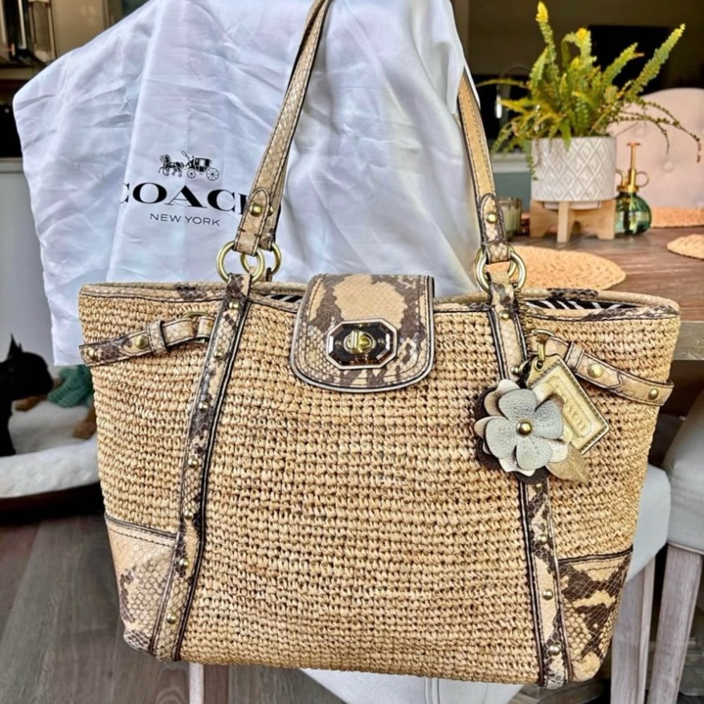 RARE Coach Bag!!
“Python” Straw Natalie Tote from 2010
Style #16839